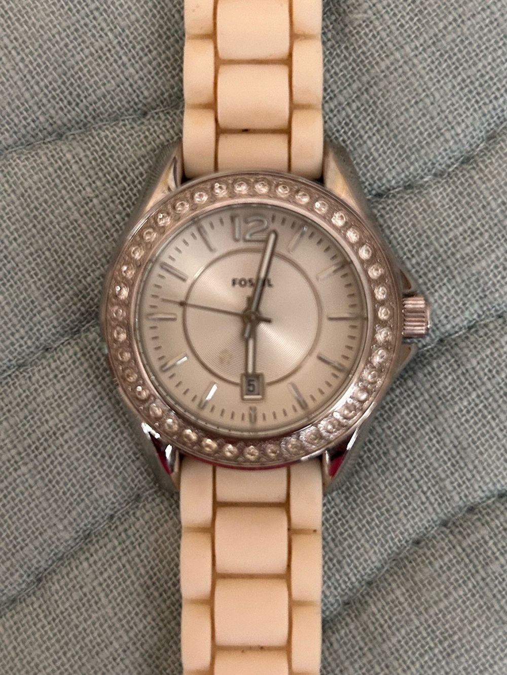 Fossil White/Cream Silicone Watch with Silver Crystal Bezel